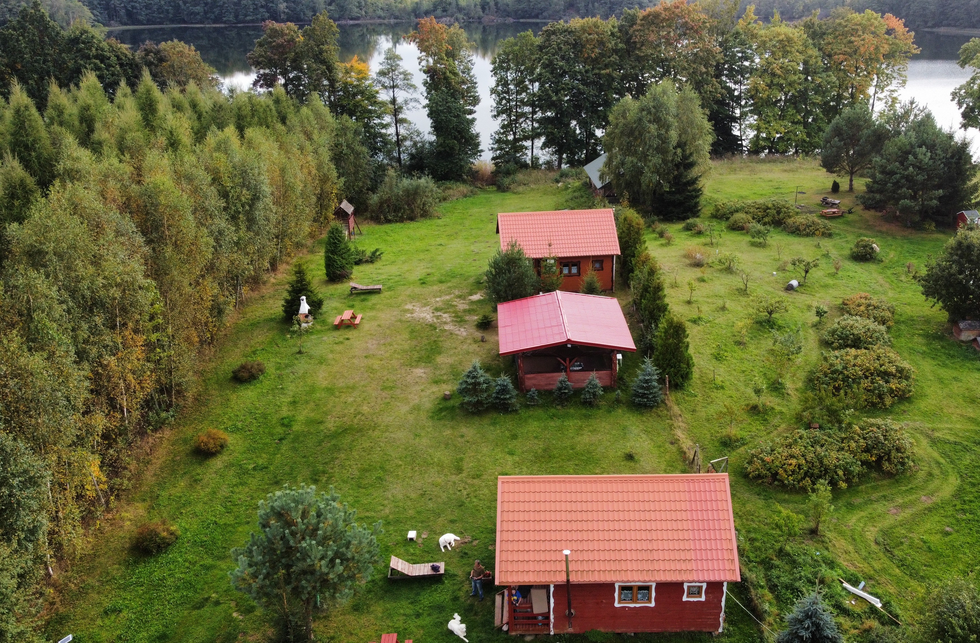 Domki nad jeziorem — zdjęcie 9