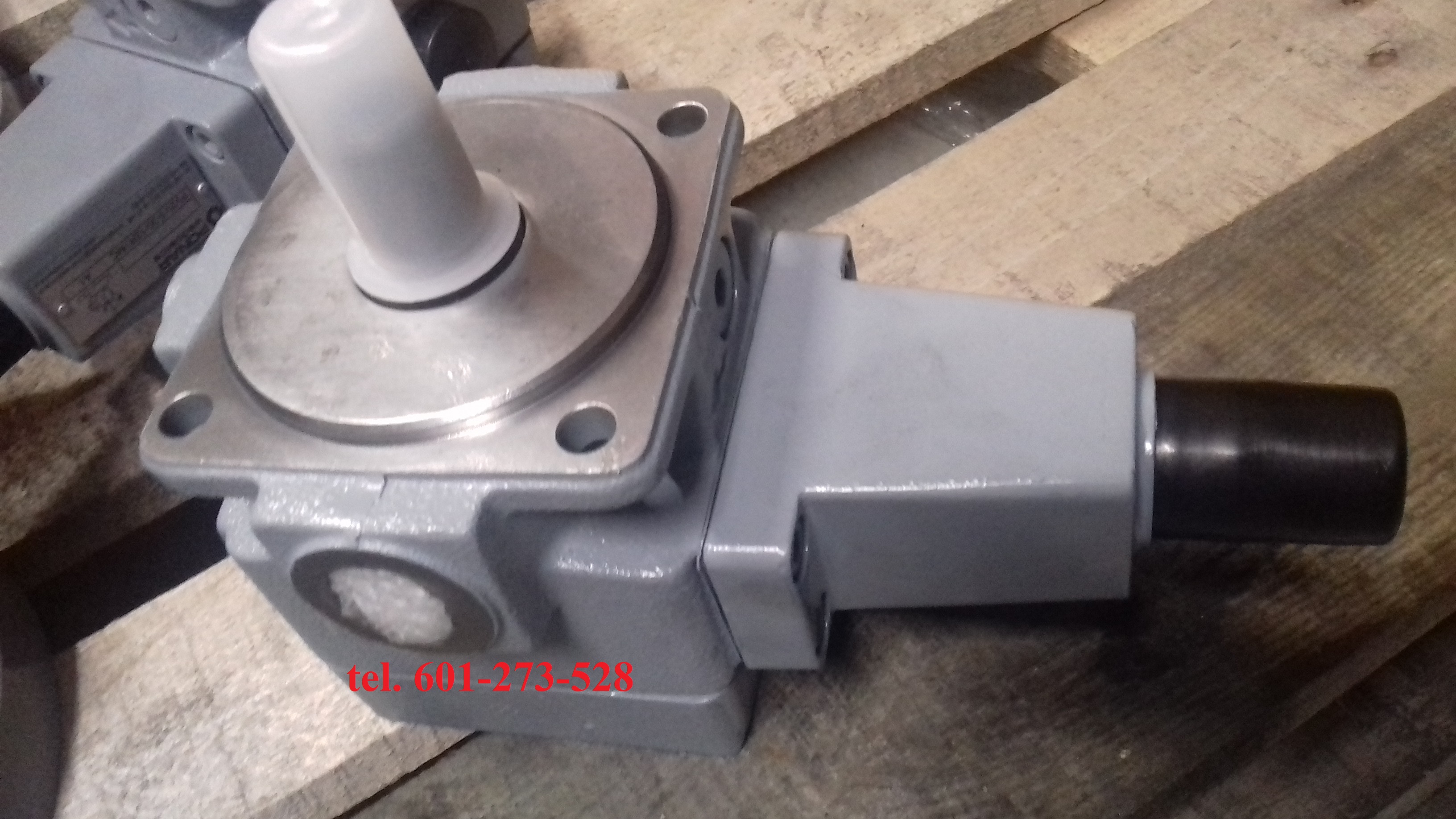 Pompa łopatkowa  PV2V3-31/12R1MC100A1 tel.601273528