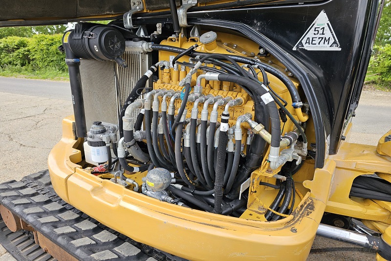 Minikoparka Caterpillar 305D — zdjęcie 3