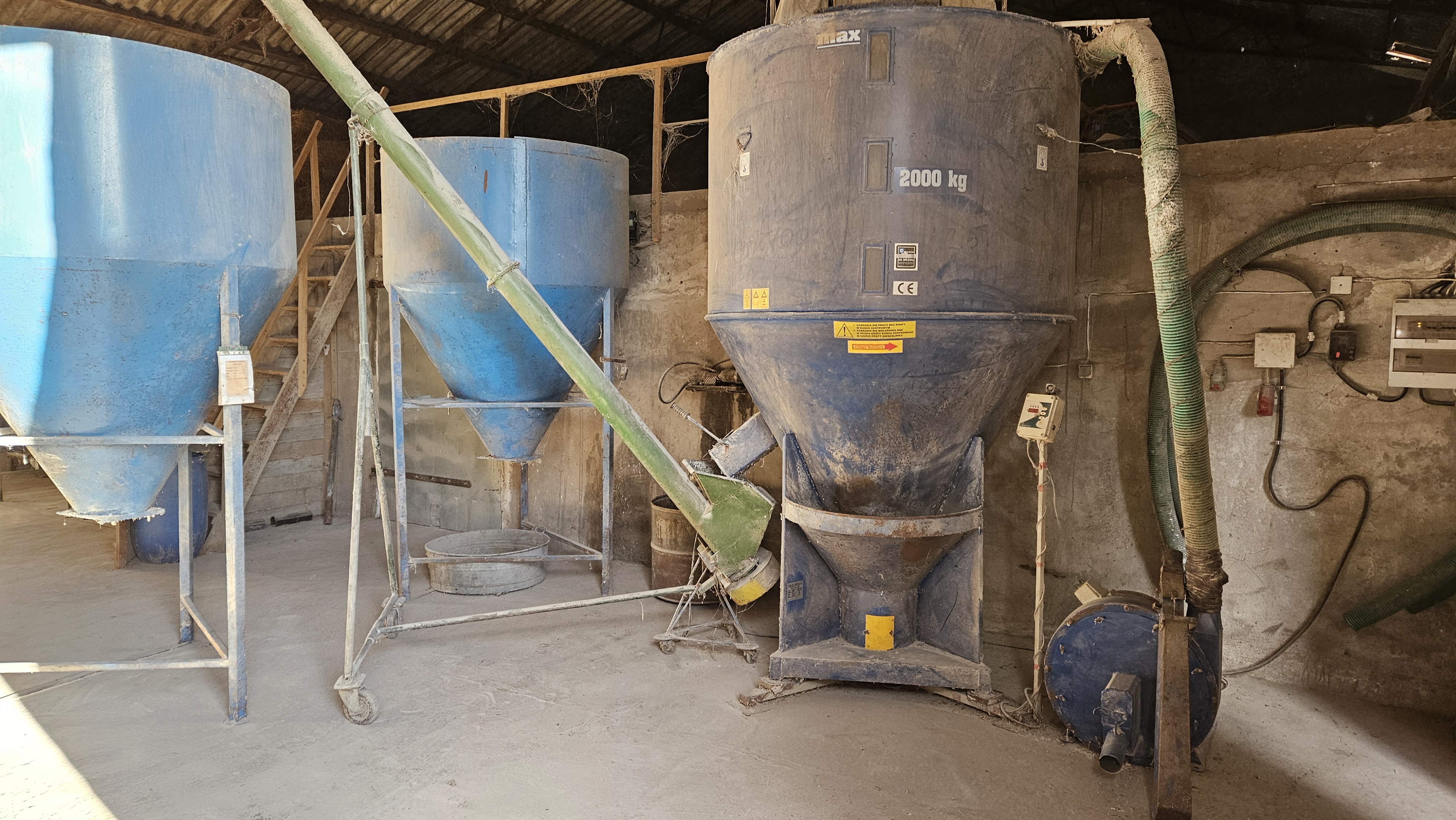  śrutownik BIN 11kW mieszalnik 2000kg żmijka silosy 2T — zdjęcie 5