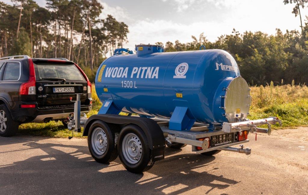 Wóz do wody pitnej beczkowóz Meprozet 1000 L 1500 L na przyczepie samochodowej — zdjęcie 2