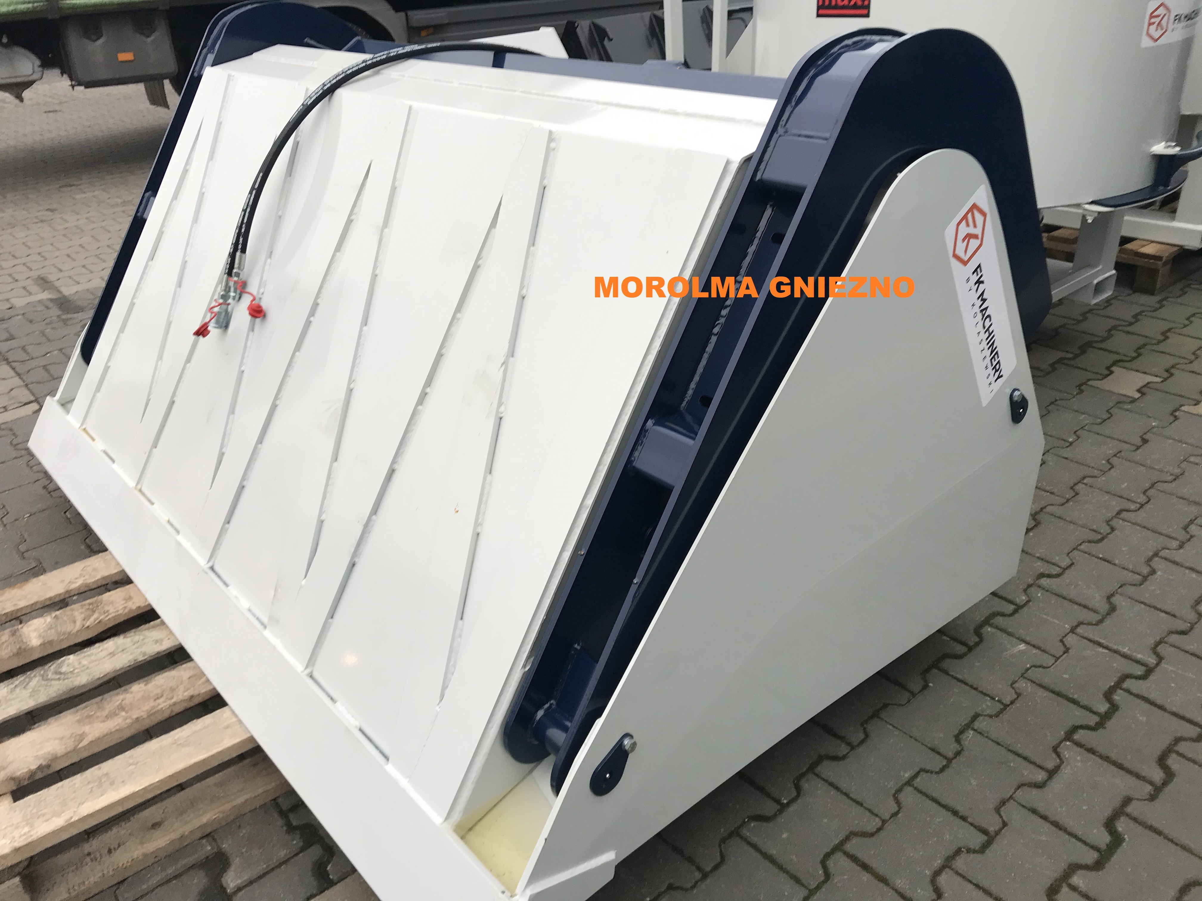 Łyżka objętościowa wysokiego rozładunku wysypu FK MACHINERY 240 cm MHTBM240 szufla — zdjęcie 3