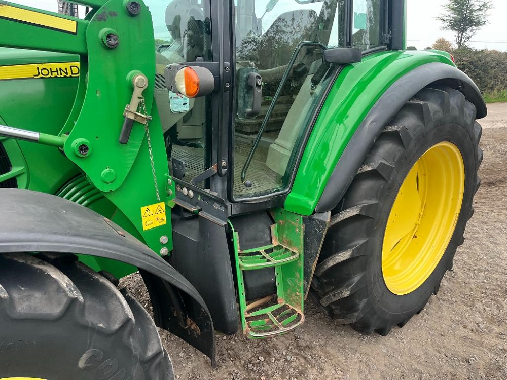 Ciągnik John Deere 6230 — zdjęcie 2
