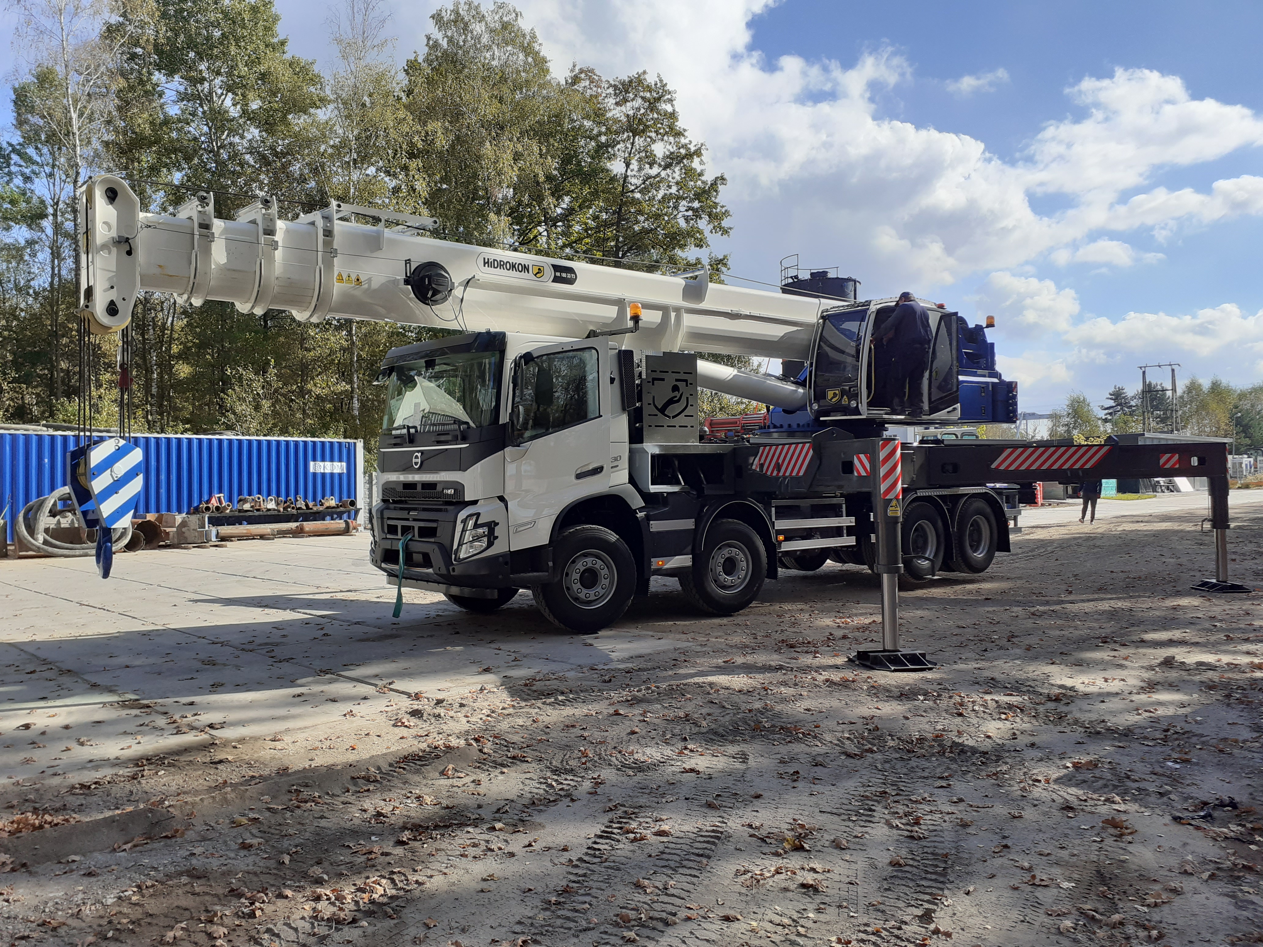Żuraw Hidrokon HK 180 33 T3 (60 ton) — zdjęcie 3