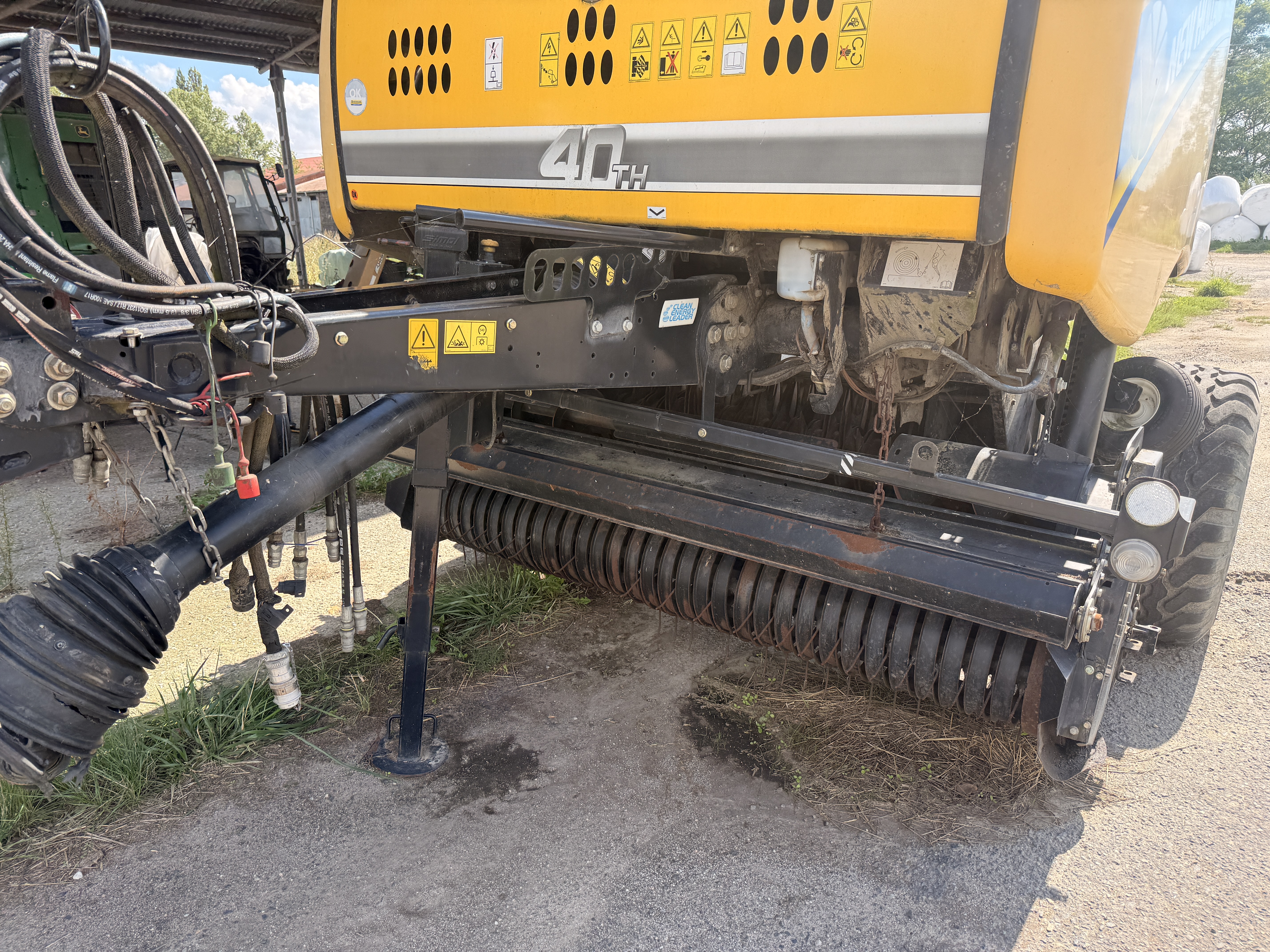 New Holland Roll-Belt 150 CropCutter, 2015 r. — zdjęcie 2