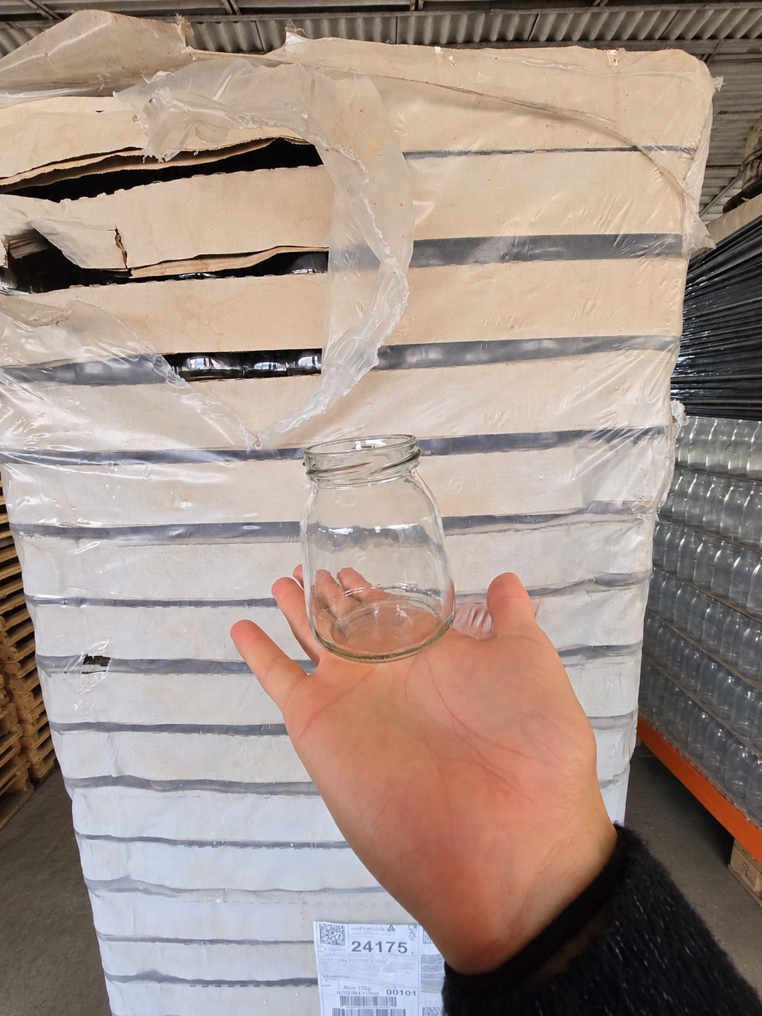 Słoiki szklane 200 ml z zakrętkami – 1,10 zł za sztukę